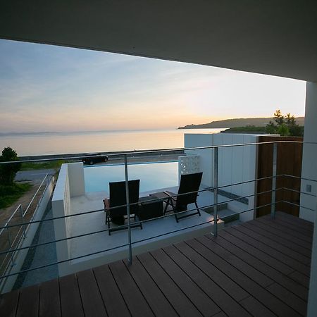 Keiki Beachhouse & Cafe Hotel Nakidzsin Kültér fotó