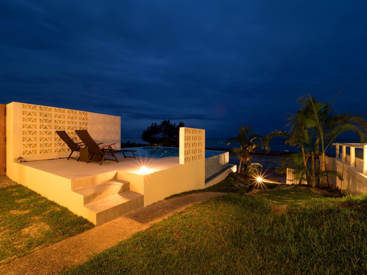 Keiki Beachhouse & Cafe Hotel Nakidzsin Kültér fotó